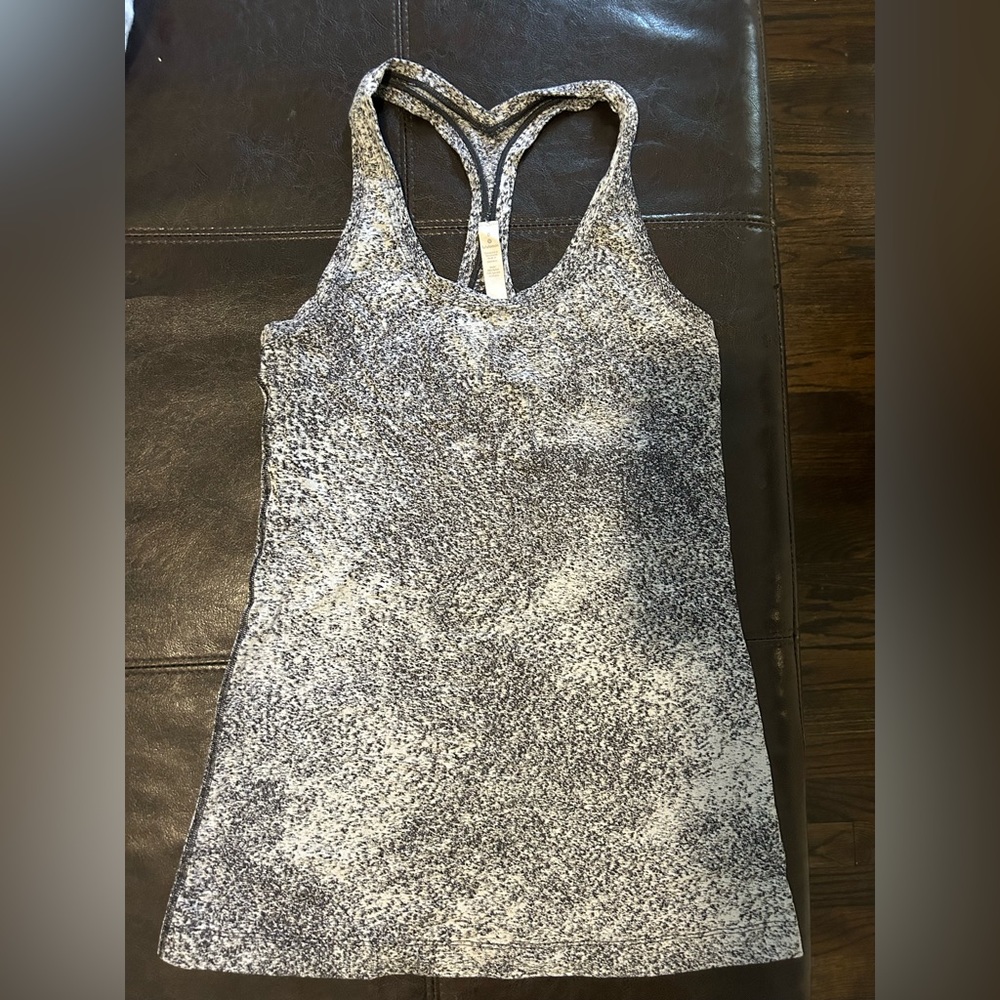Lululemon tank top